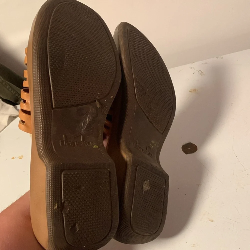 Dansko tan leather wedge slide sandal